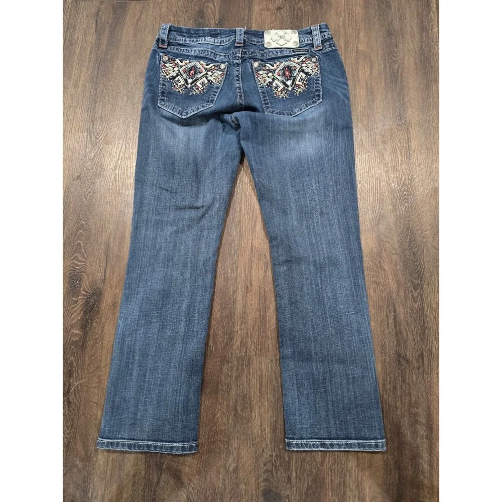 Miss Me Mid Rise Easy Crop Jeans Blue Embroidered Sequined Pockets Womens 29
